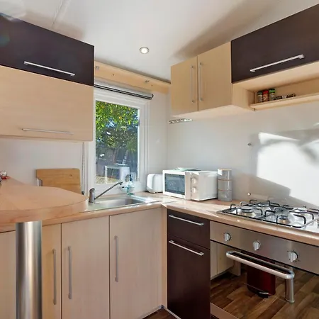 Mobil-home Des Autruches Celles (Dordogne)