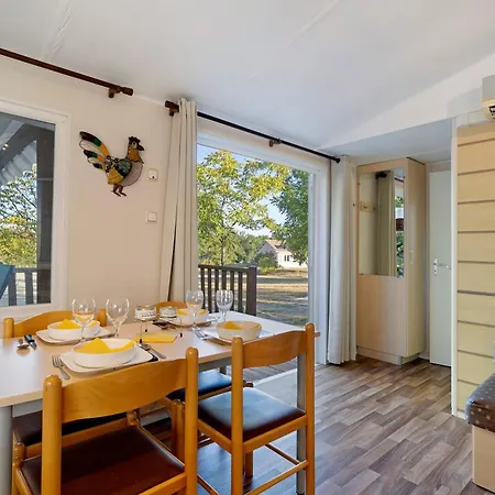 Hébergement de vacances Mobil-home Des Autruches *
