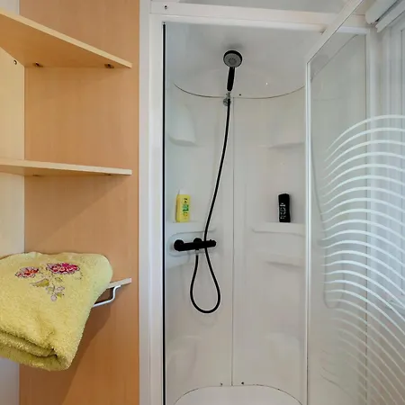 Mobil-home Des Autruches Hébergement de vacances *