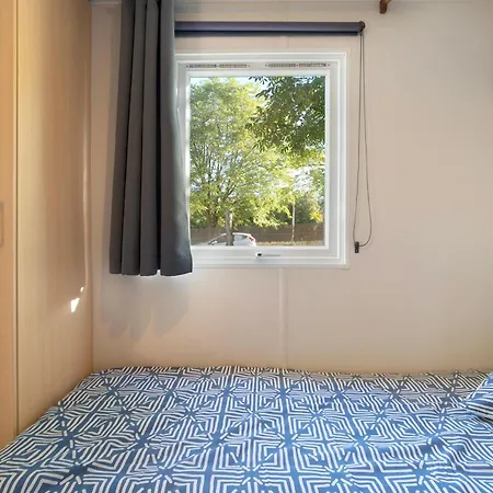 Mobil-home Des Autruches Celles (Dordogne)
